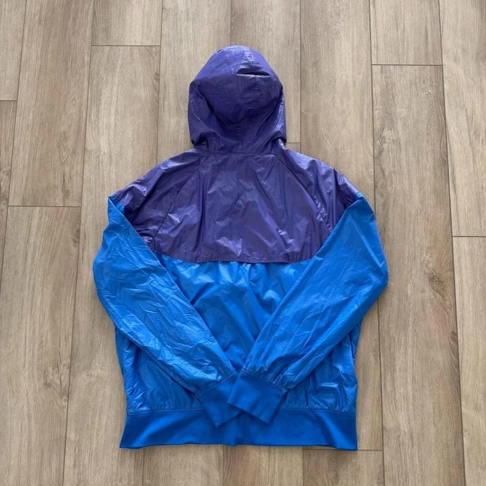 Nike blue & purple windbreaker sportswear jacket with hood, size XL